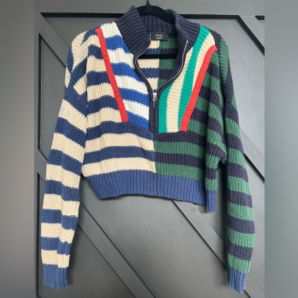 VICI Varsity Color-block Cropped Half Zip Sweater, Size Medium - Picture 4 of 8